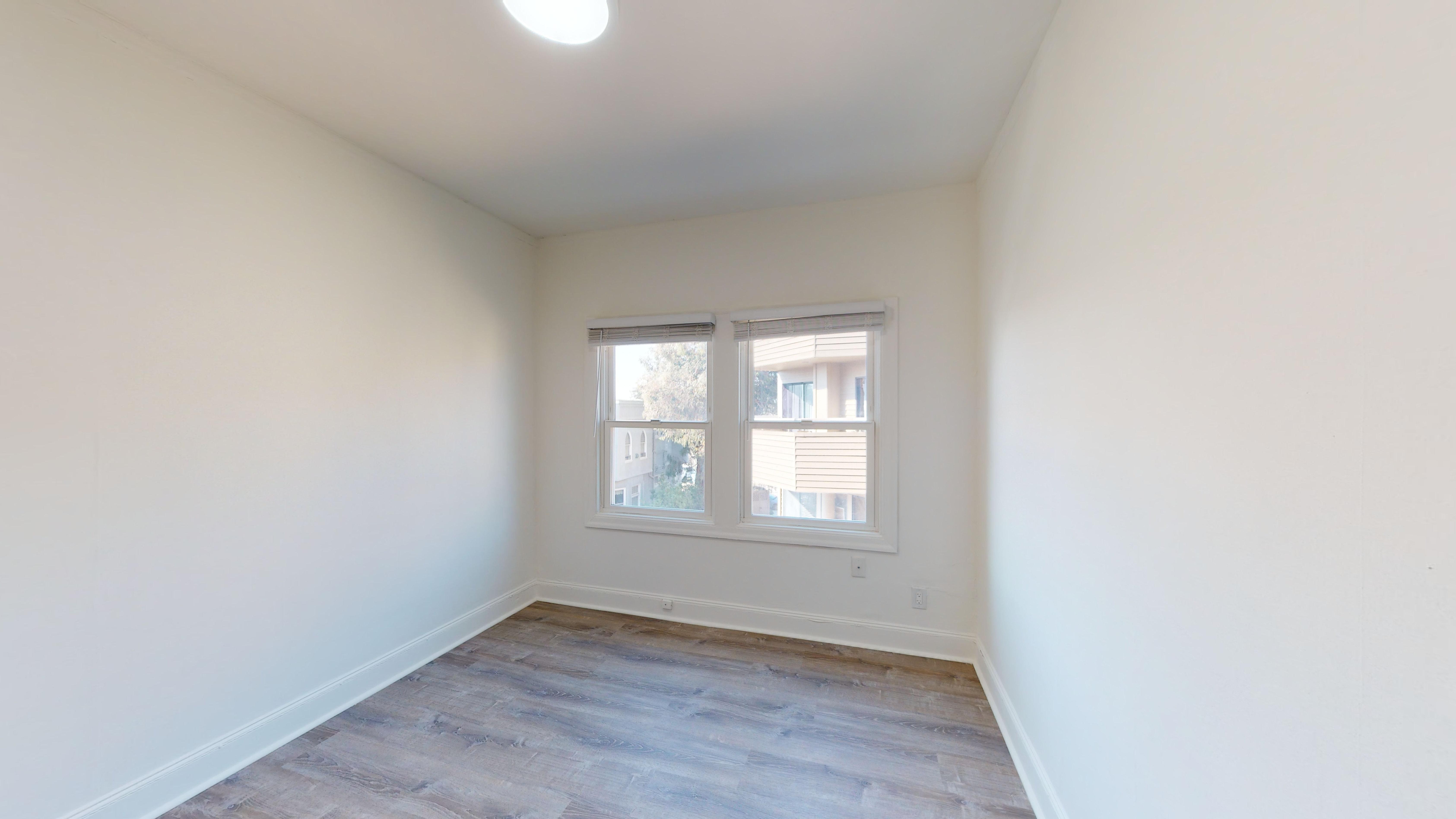 2410 Dwight Way photo 5